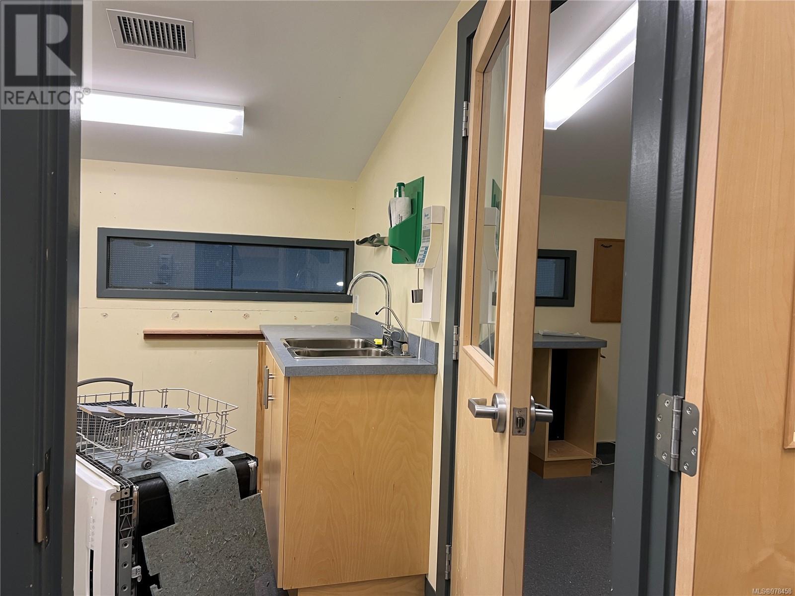 103 1629 Townsite Rd, Nanaimo, British Columbia  V9S 1N3 - Photo 14 - 978458